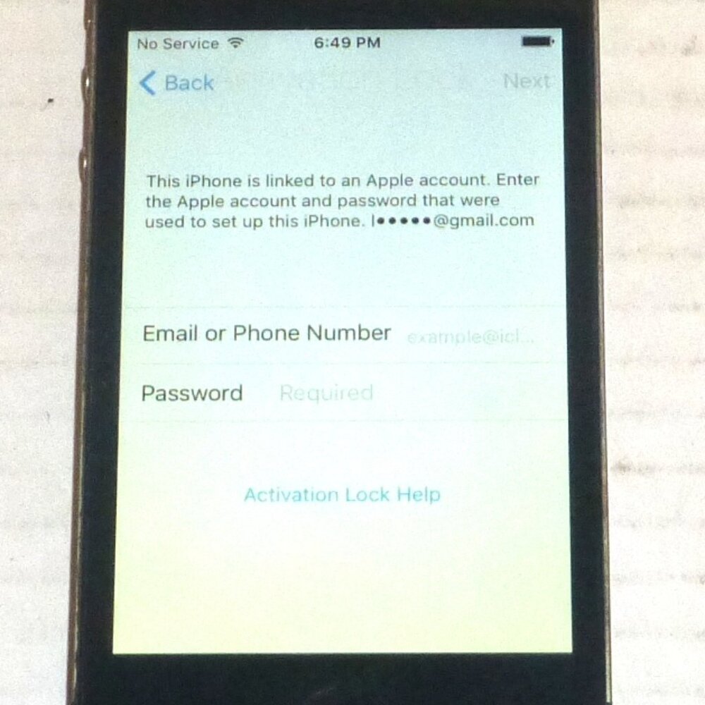 Apple iPhone 4S A1387 Smartphone FOR PARTS OR REPAIR ACTIVATION LOCK